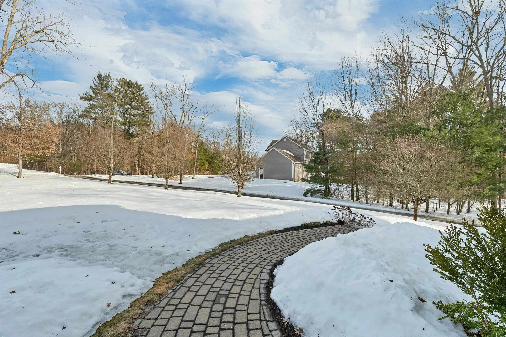 4 Heron Drive Litchfield NH 03052