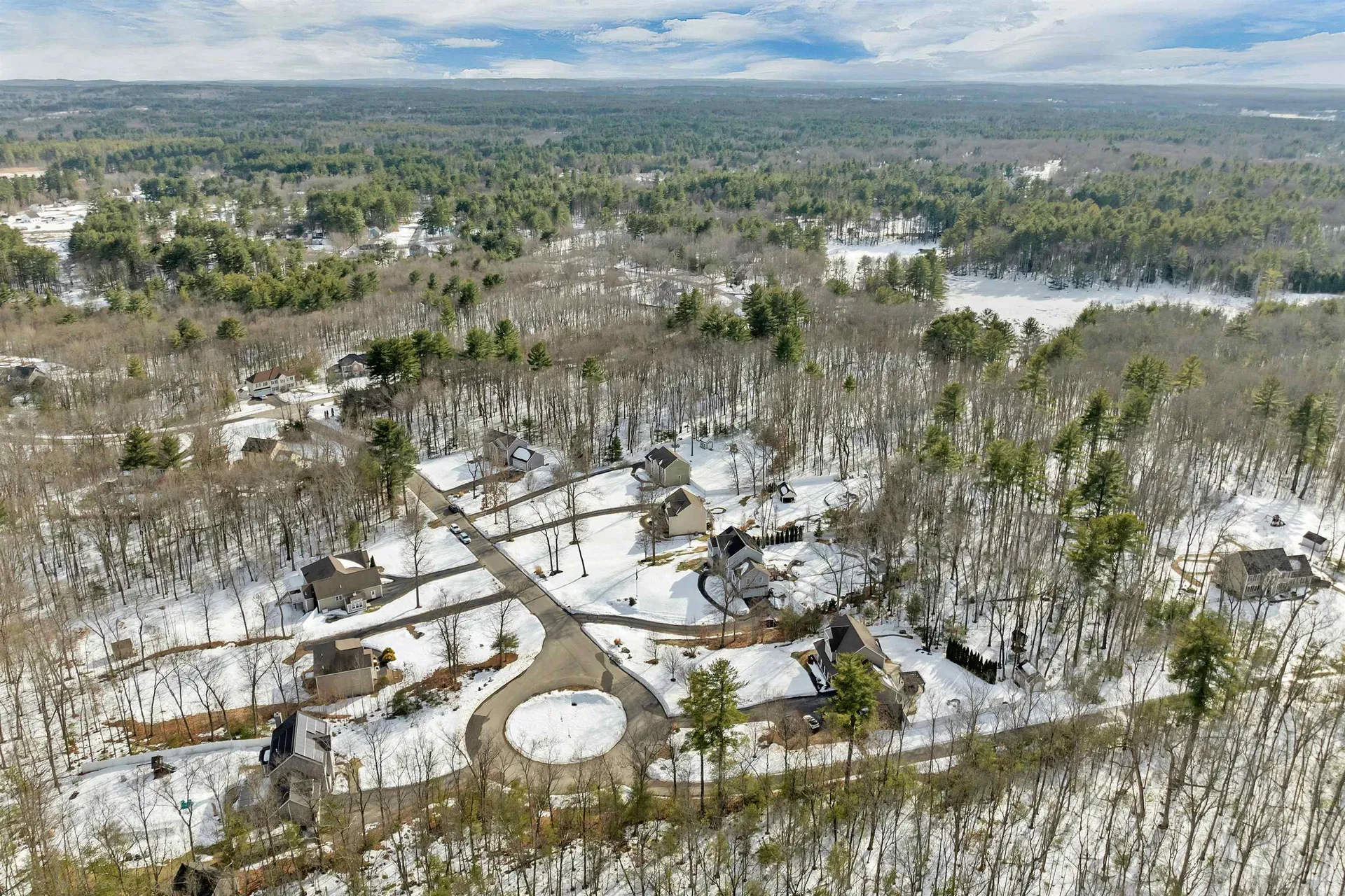 4 Heron Drive Litchfield NH 03052