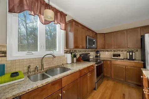 4 Heron Drive Litchfield NH 03052