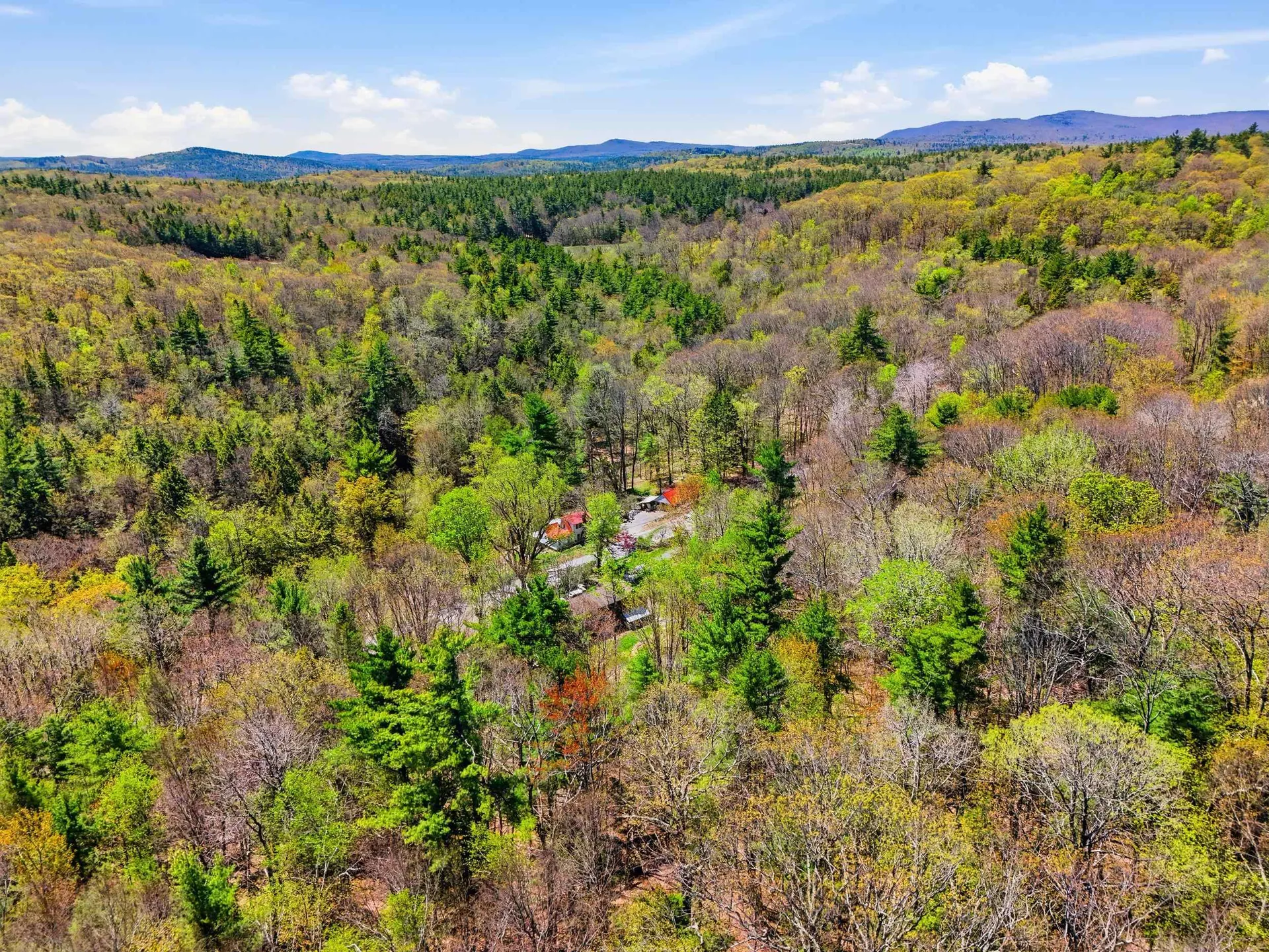374 Burton Highway Wilton NH 03086