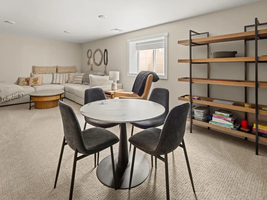 27 Elmore Street Shelburne VT 05482