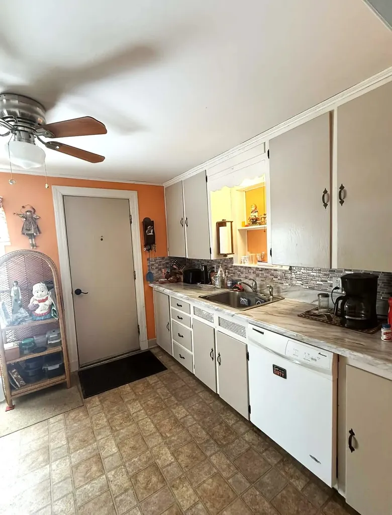157 Commonwealth Avenue Springfield VT 05156
