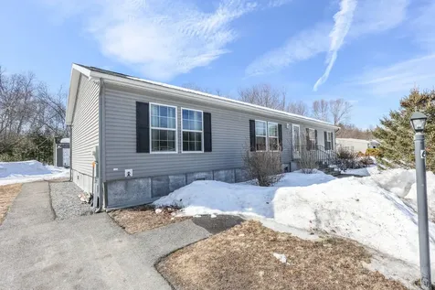 67 Stacey Drive Hopkinton NH 03229