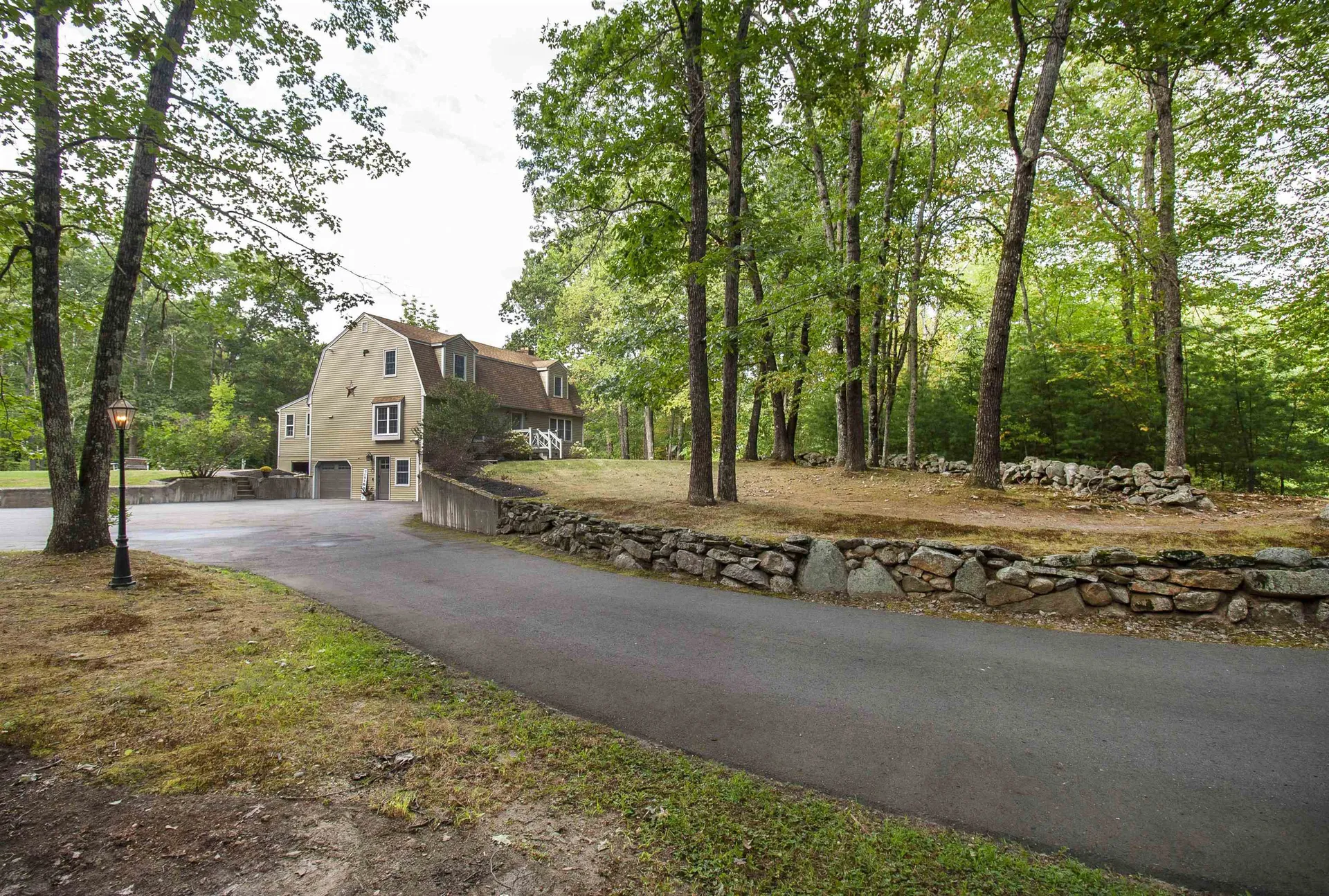 96 Pond View Drive Auburn NH 03032