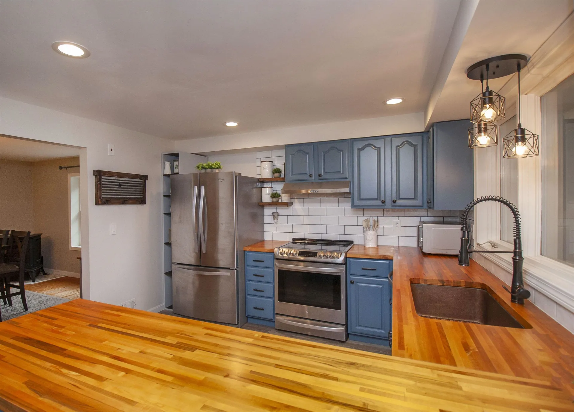 96 Pond View Drive Auburn NH 03032