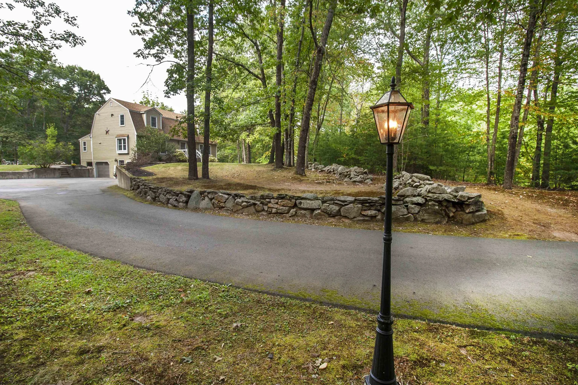 96 Pond View Drive Auburn NH 03032