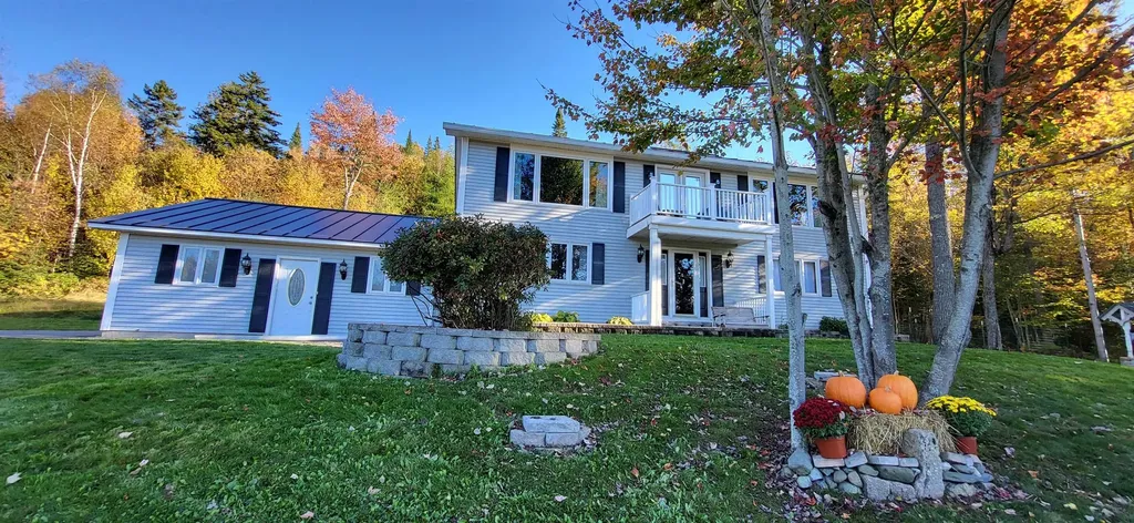 4 Pierre Road Stewartstown NH 03597