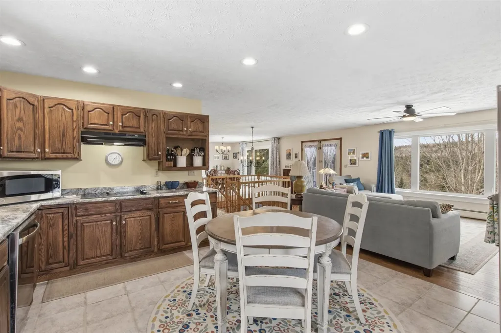 4 Pierre Road Stewartstown NH 03597