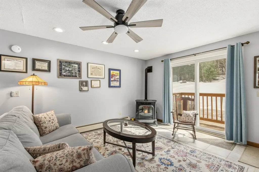 4 Pierre Road Stewartstown NH 03597