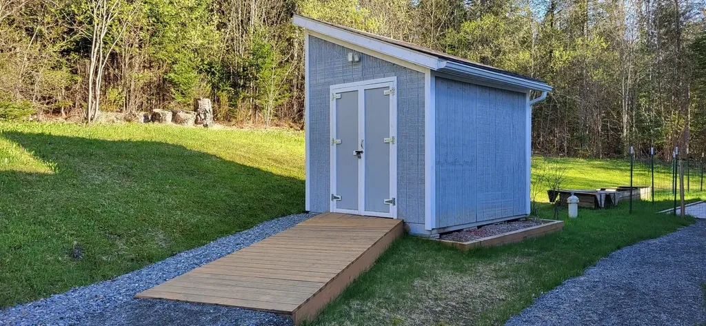 4 Pierre Road Stewartstown NH 03597