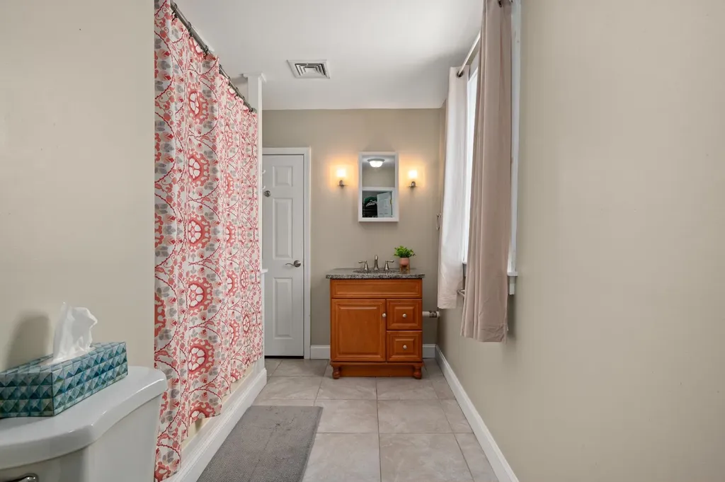 21 Williams Street Nashua NH 03060
