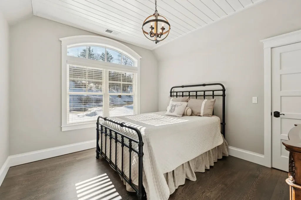 18 Bay Ridge Drive Meredith NH 03253