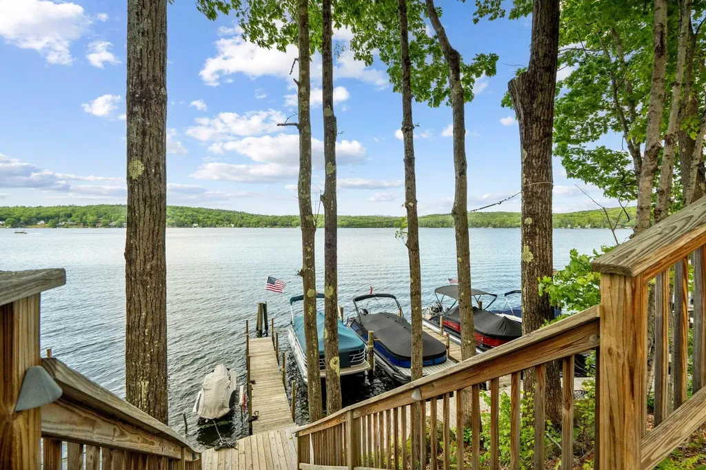 18 Bay Ridge Drive Meredith NH 03253