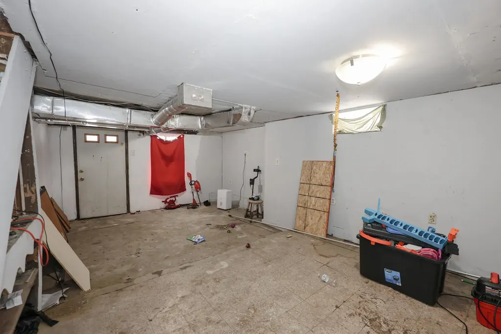 32 Norton Street Nashua NH 03064