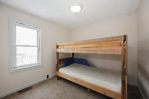 32 Norton Street Nashua NH 03064