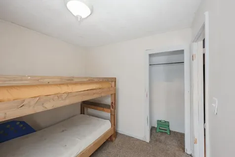 32 Norton Street Nashua NH 03064