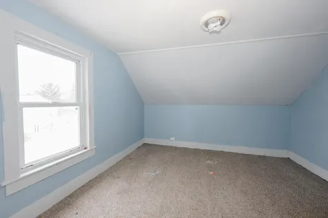 32 Norton Street Nashua NH 03064