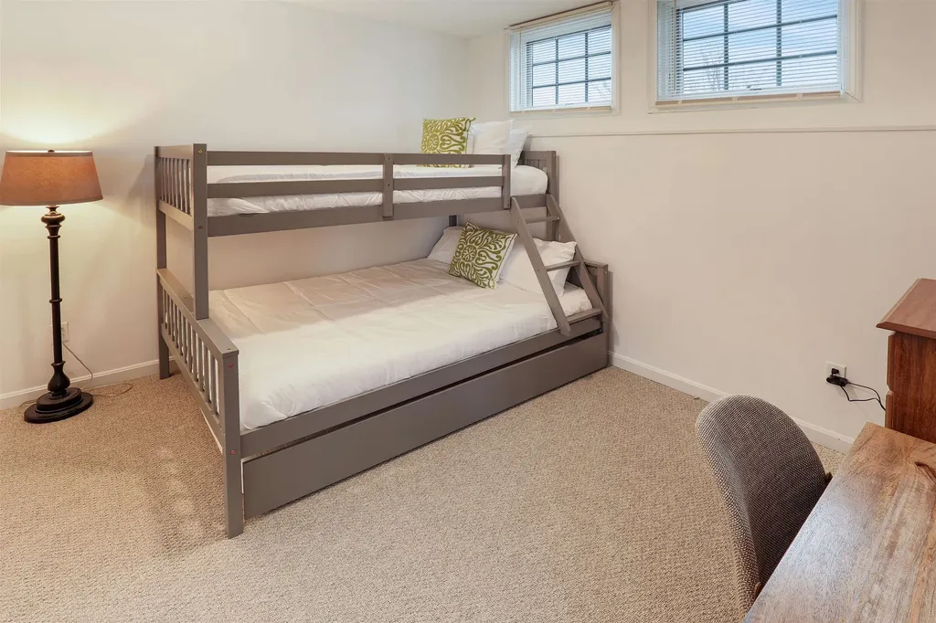 43 Lafayette Road Thornton NH 03285