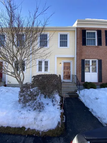 533 Fox Hollow Way Manchester NH 03104