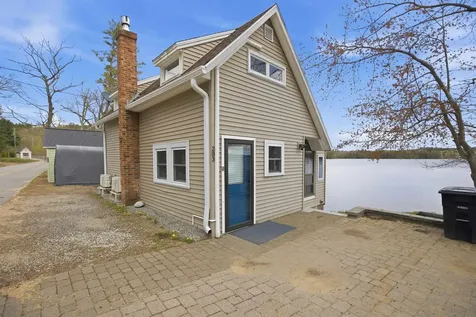 203 Lakeshore Drive Franklin NH 03235