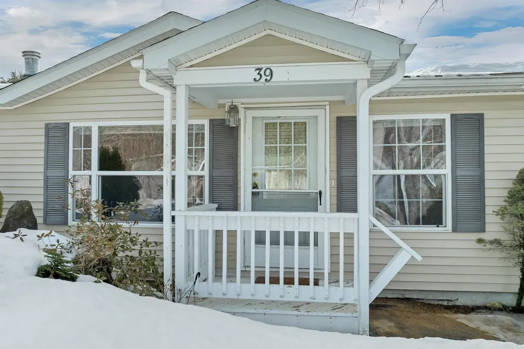 39 Great Brook Drive Belmont NH 03220