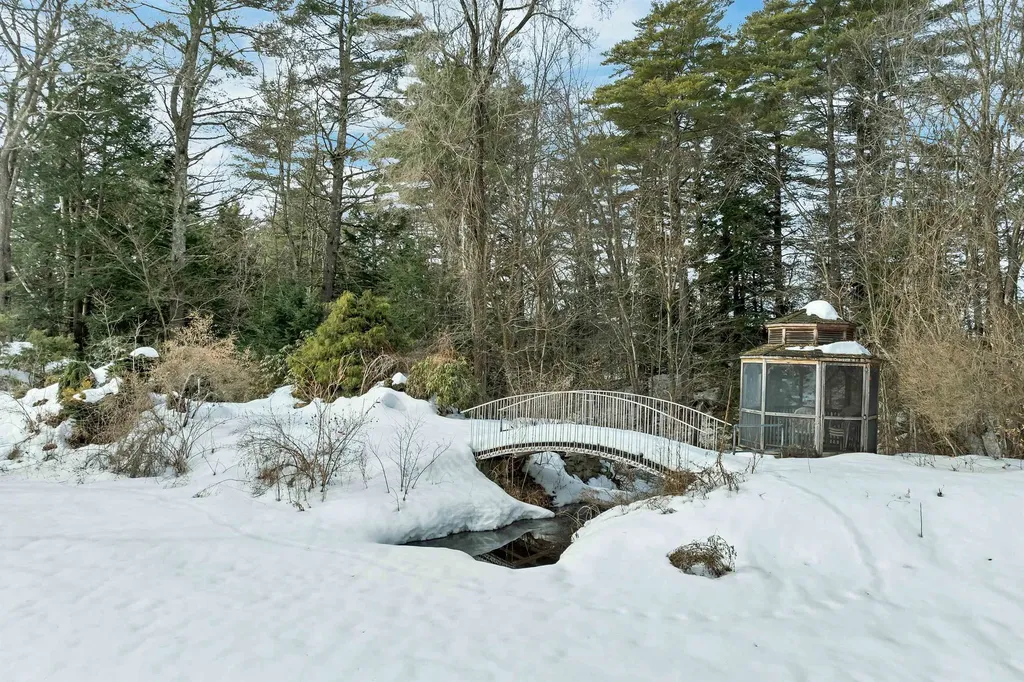 39 Great Brook Drive Belmont NH 03220