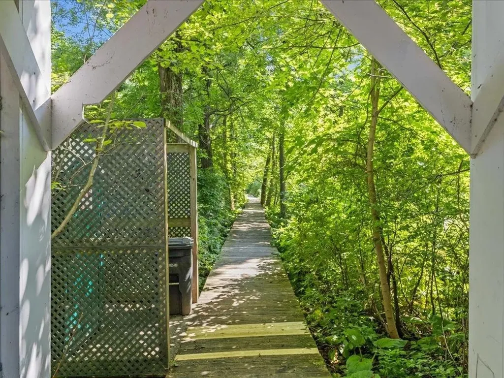 75 Cumberland Road Burlington VT 05408