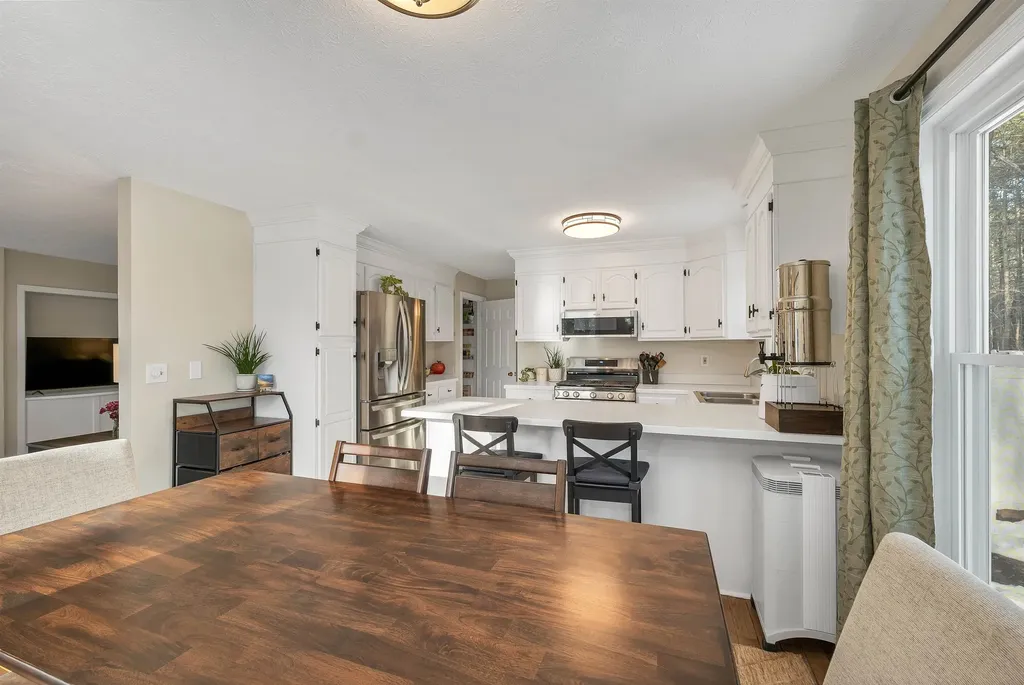 29 Coastal Way Greenland NH 03840