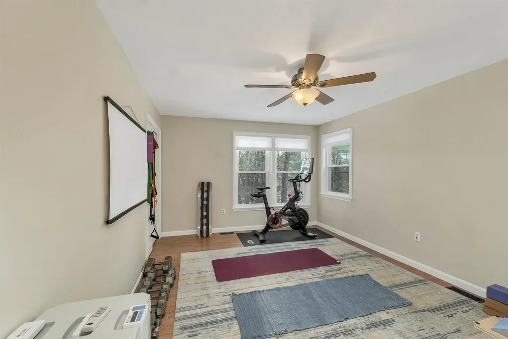 29 Coastal Way Greenland NH 03840