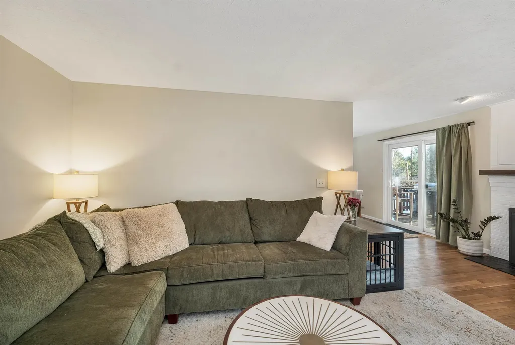 29 Coastal Way Greenland NH 03840