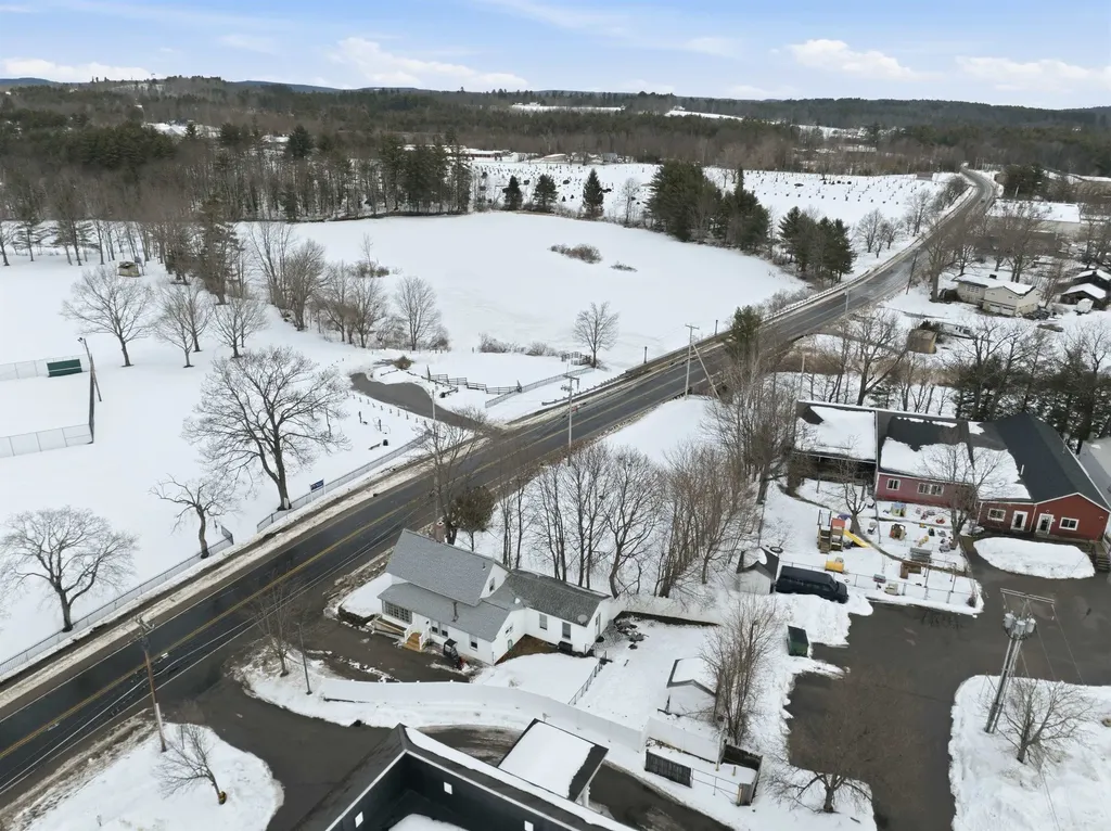 47 Carroll Street Pittsfield NH 03263