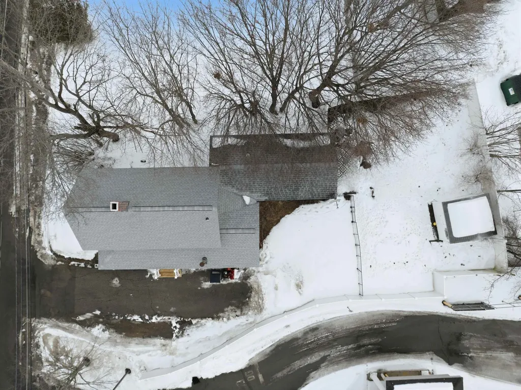 47 Carroll Street Pittsfield NH 03263