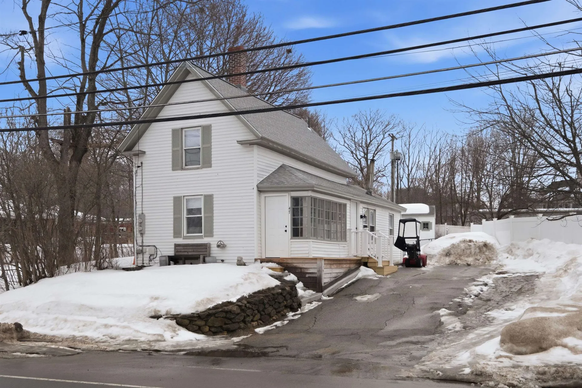 47 Carroll Street Pittsfield NH 03263