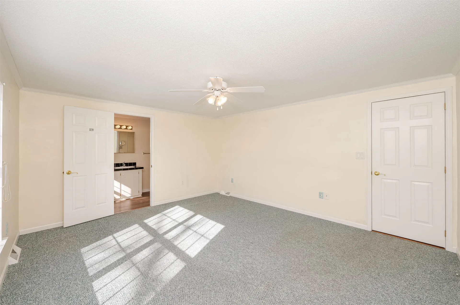 153 Eagle Drive Rochester NH 03868