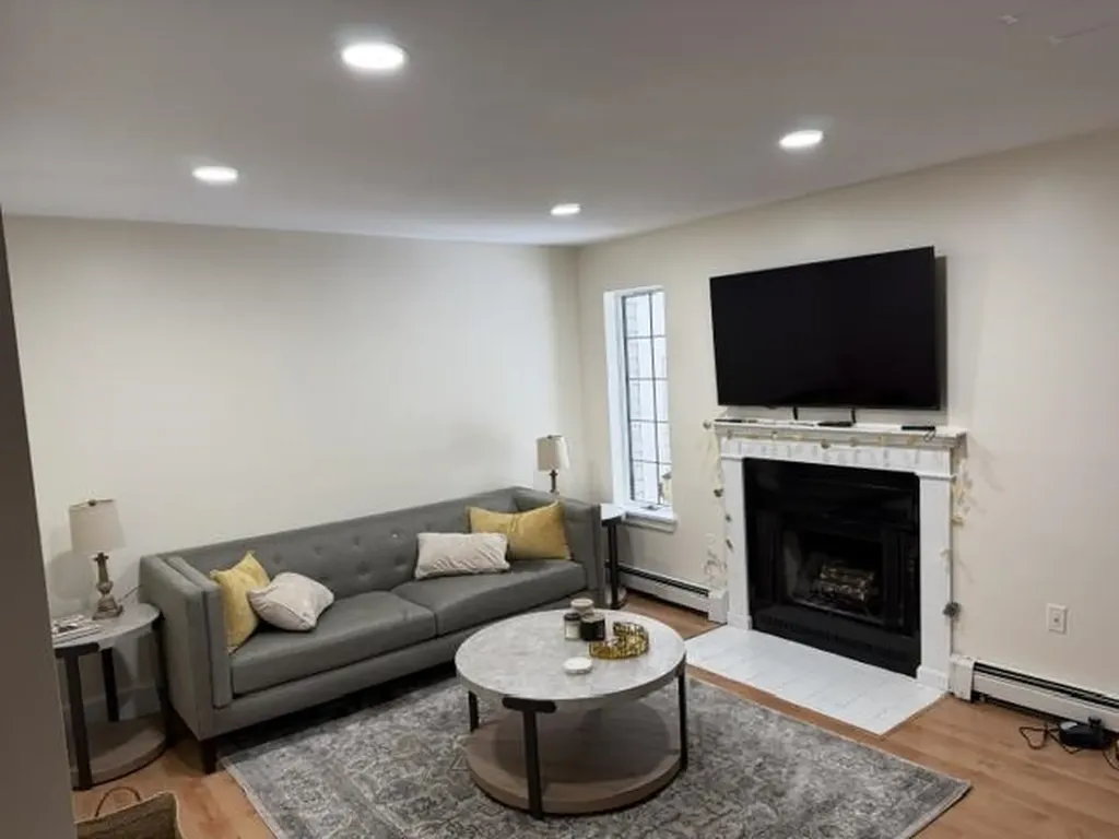 380 Ocean Road Portsmouth NH 03801