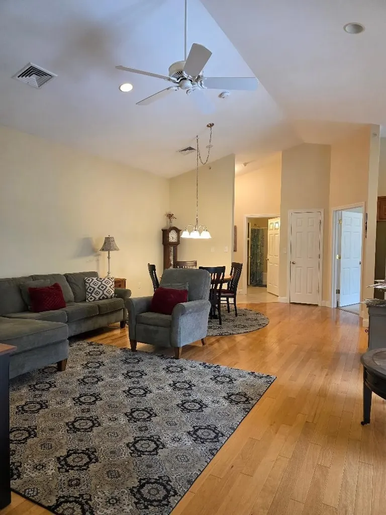 59 Cluff Road Salem NH 03079