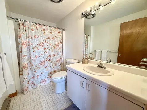 13 Laurel Circle Thornton NH 03285
