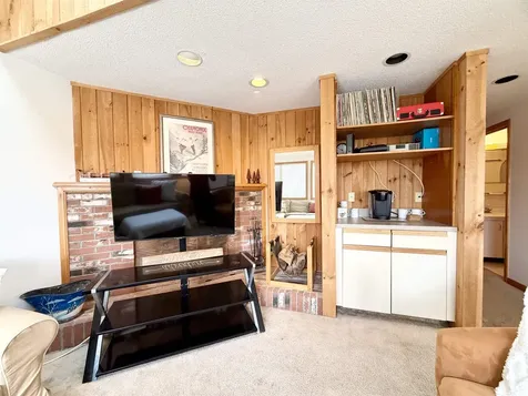 13 Laurel Circle Thornton NH 03285