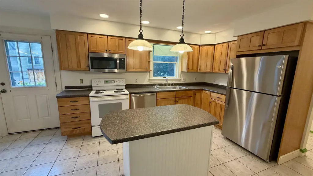 11 Horne Street Dover NH 03820