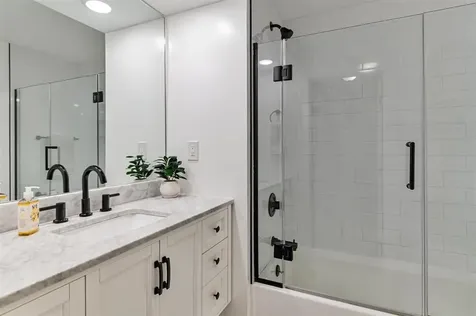 63 Birch Court Burlington VT 05408