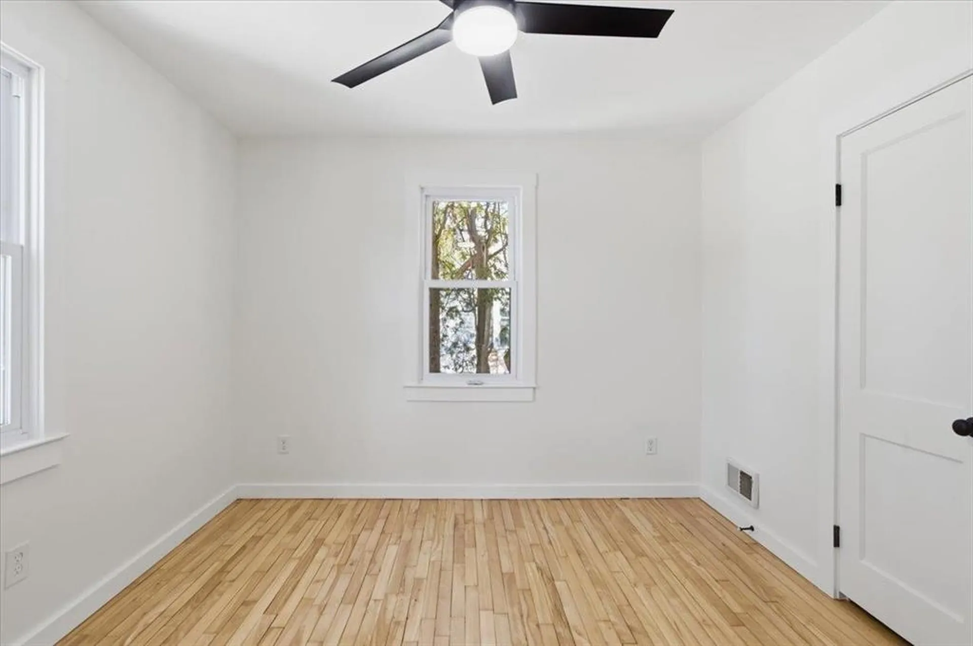 1960 North Avenue Burlington VT 05408