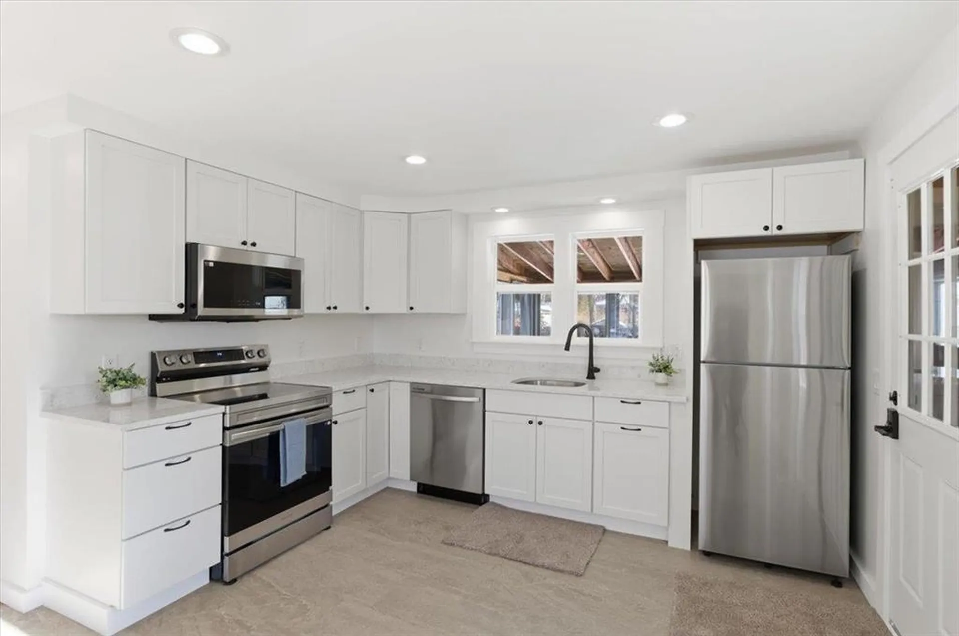 1960 North Avenue Burlington VT 05408