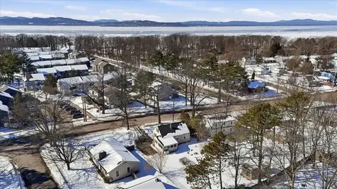 1960 North Avenue Burlington VT 05408