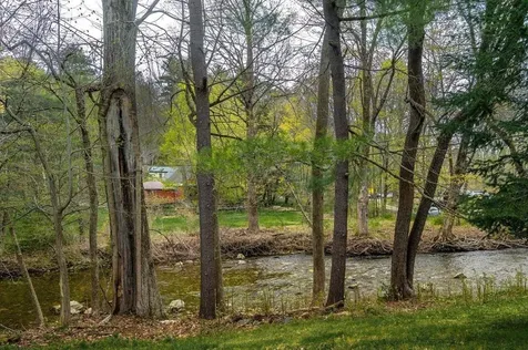 40 Brookside Drive Brattleboro VT 05301