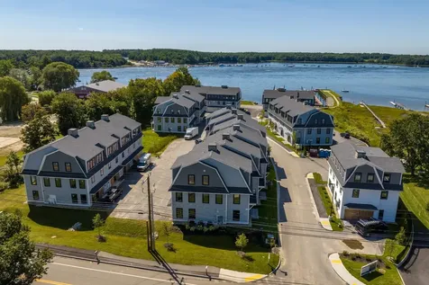 24 Little Bay Drive Dover NH 03820