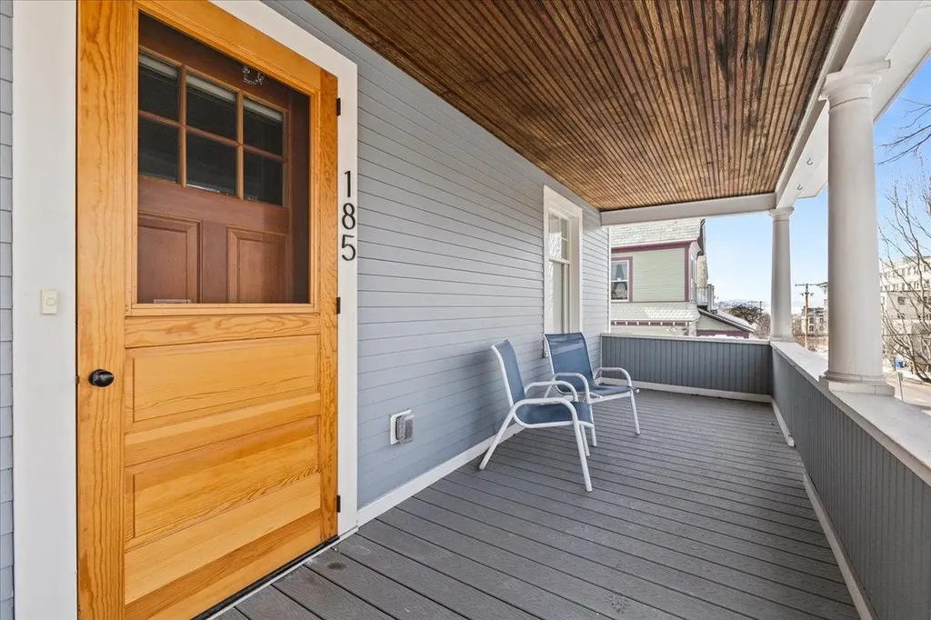 185 Maple Street Burlington VT 05401