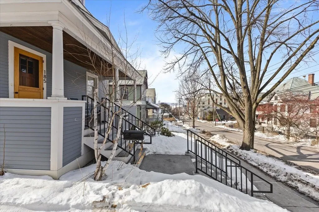 185 Maple Street Burlington VT 05401