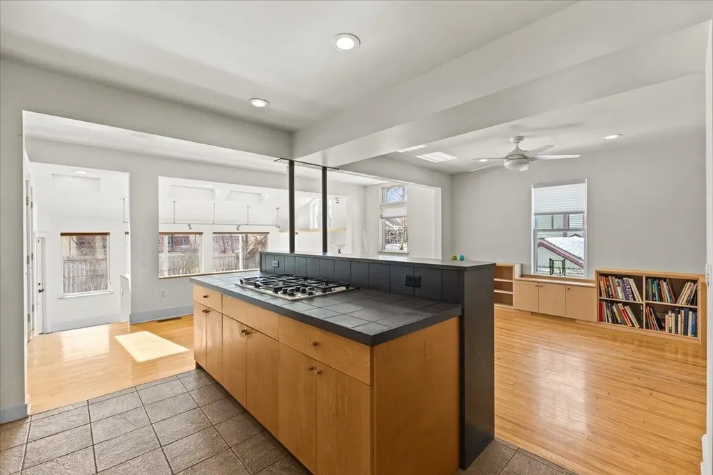 185 Maple Street Burlington VT 05401