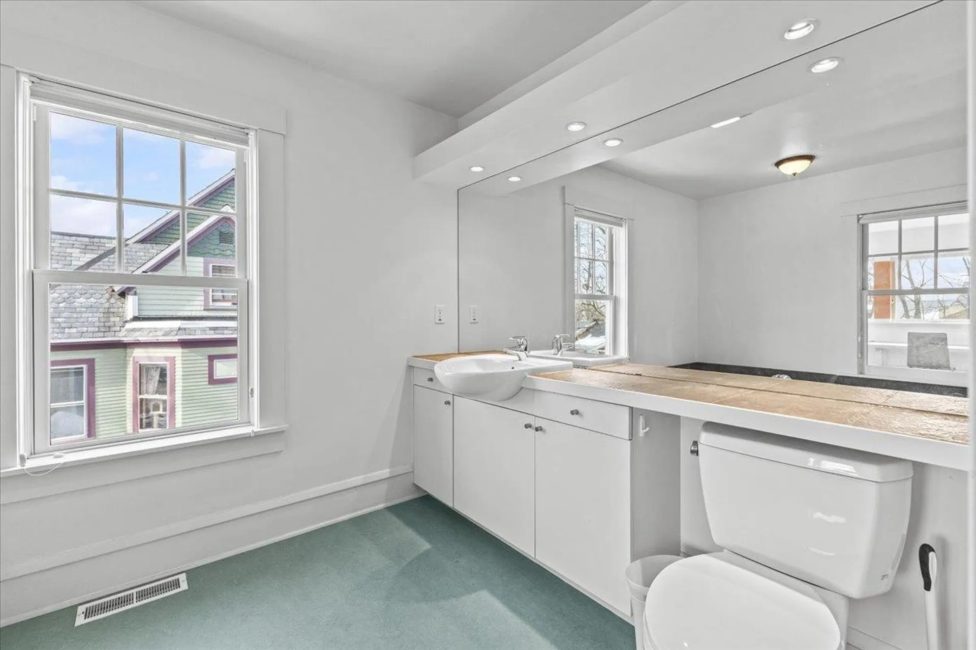 185 Maple Street Burlington VT 05401