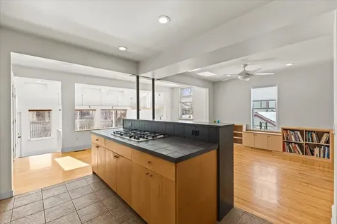 185 Maple Street Burlington VT 05401